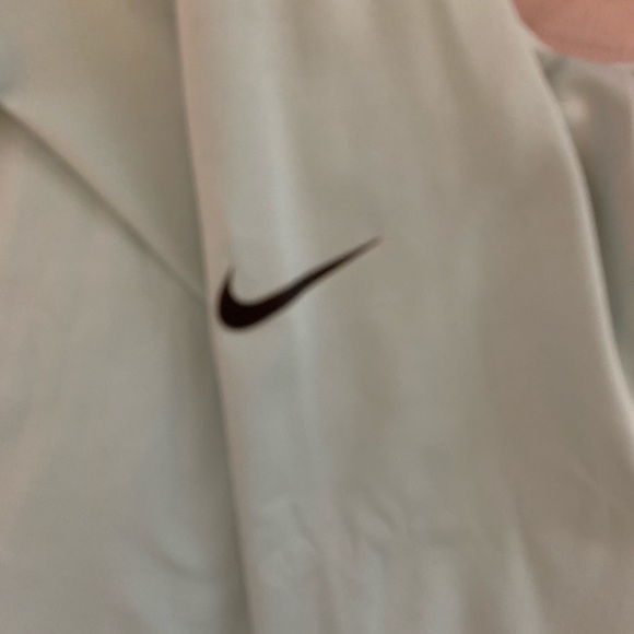 Nike Dri Fit - Picture 3 of 6